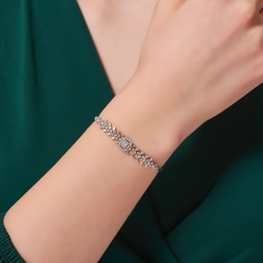 0.99 Karat Baget Pırlantalı Bileklik