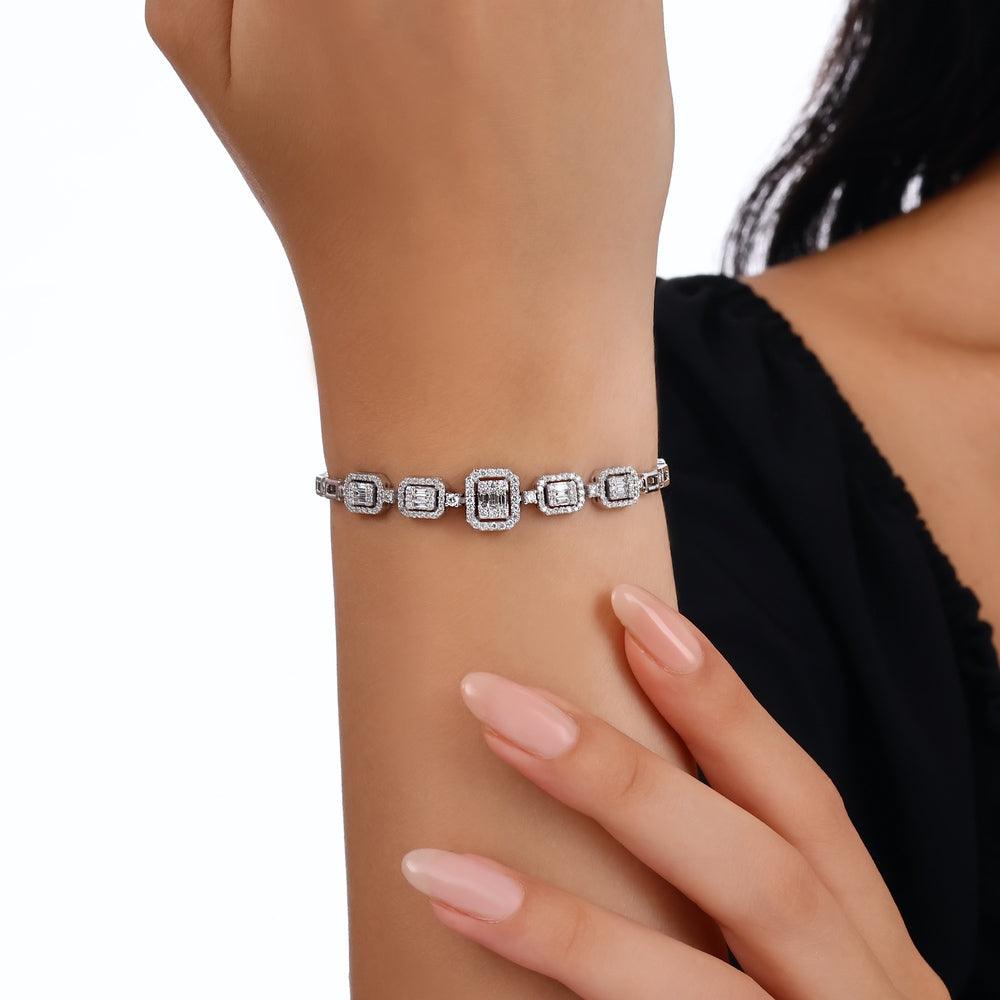 1.35 Karat Baget Pırlantalı Bileklik