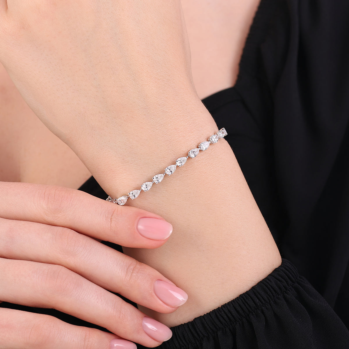 6.91 Karat Damla Pırlanta Bileklik