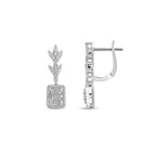 0.68 Karat Baget Pırlantalı Küpe