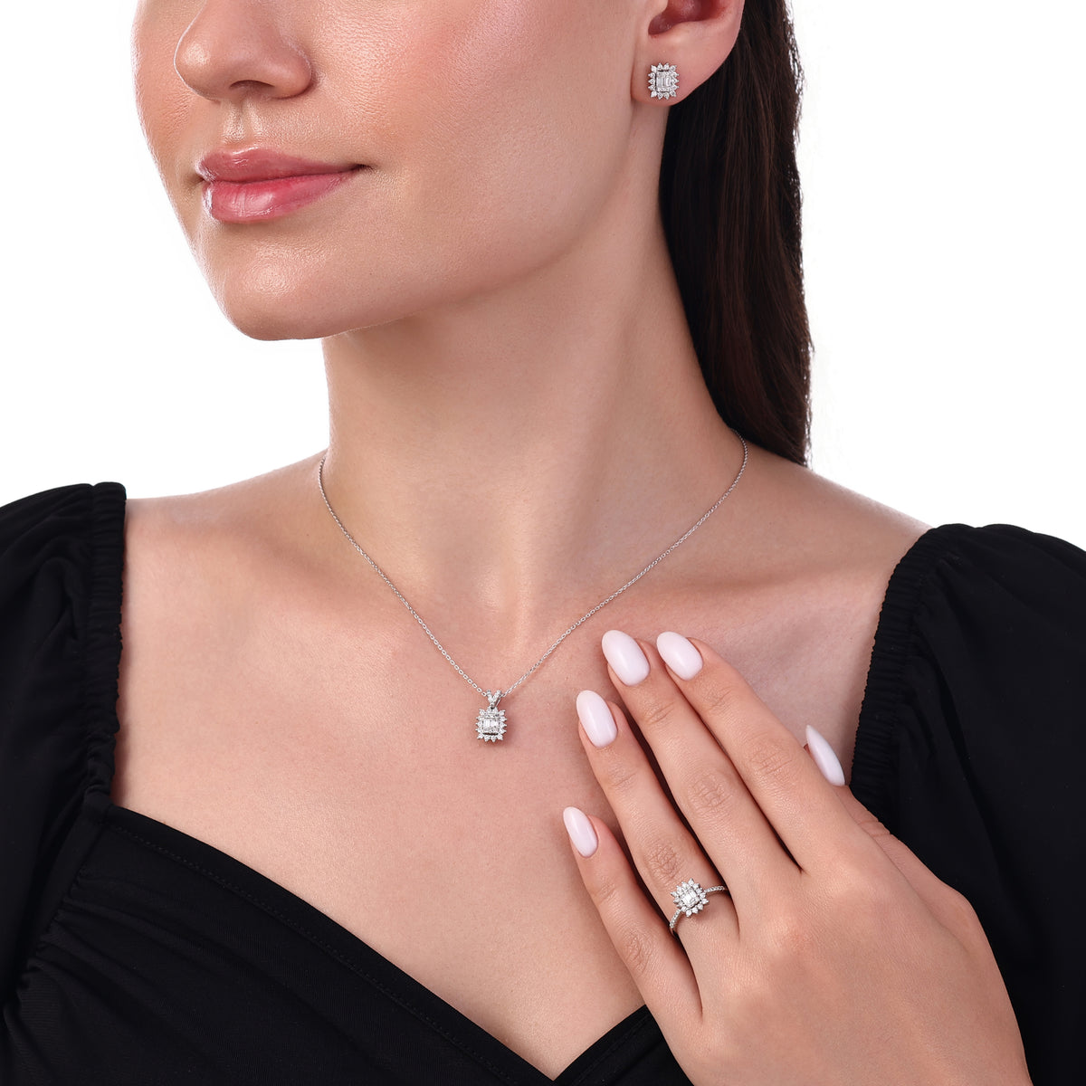 0.38 Karat Baget Pırlanta Kolye