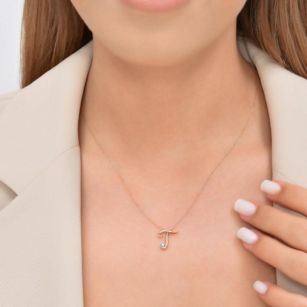 0.04 Karat Pırlanta T Harf Kolye