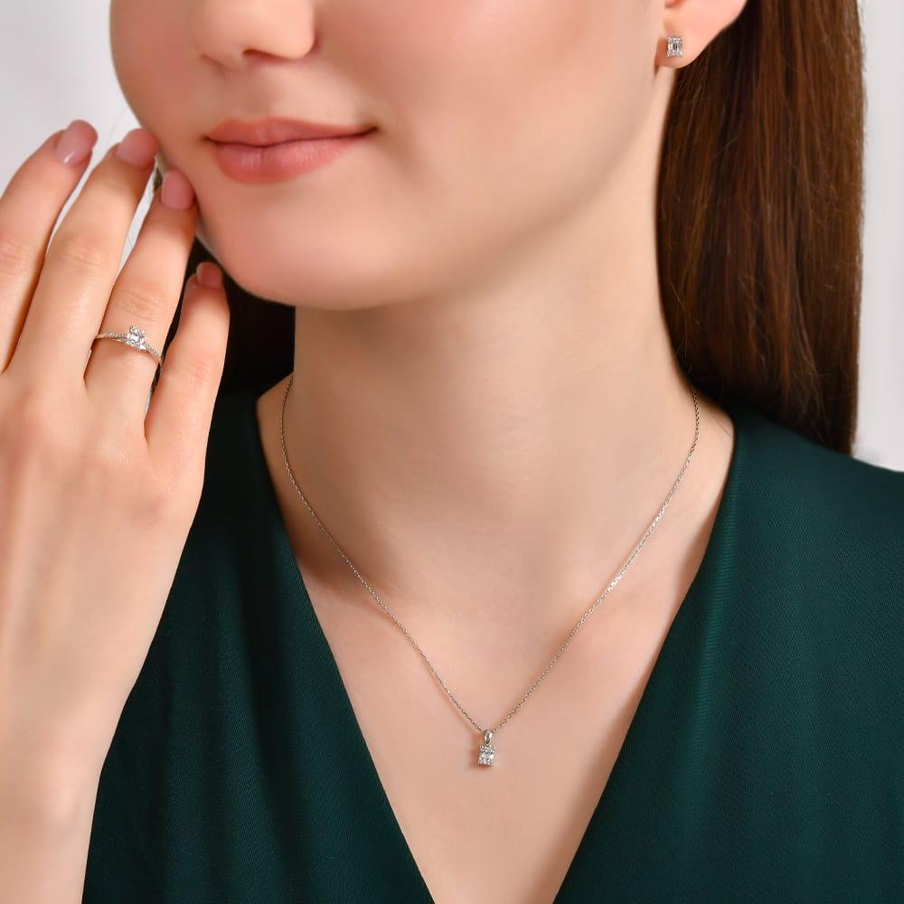 0.12 Karat Ariana Baget Pırlanta Kolye