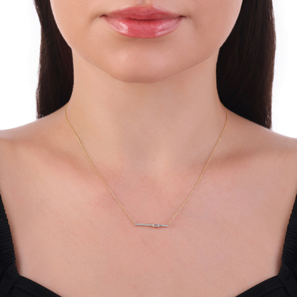 0.17 Karat Baget Pırlanta Kolye