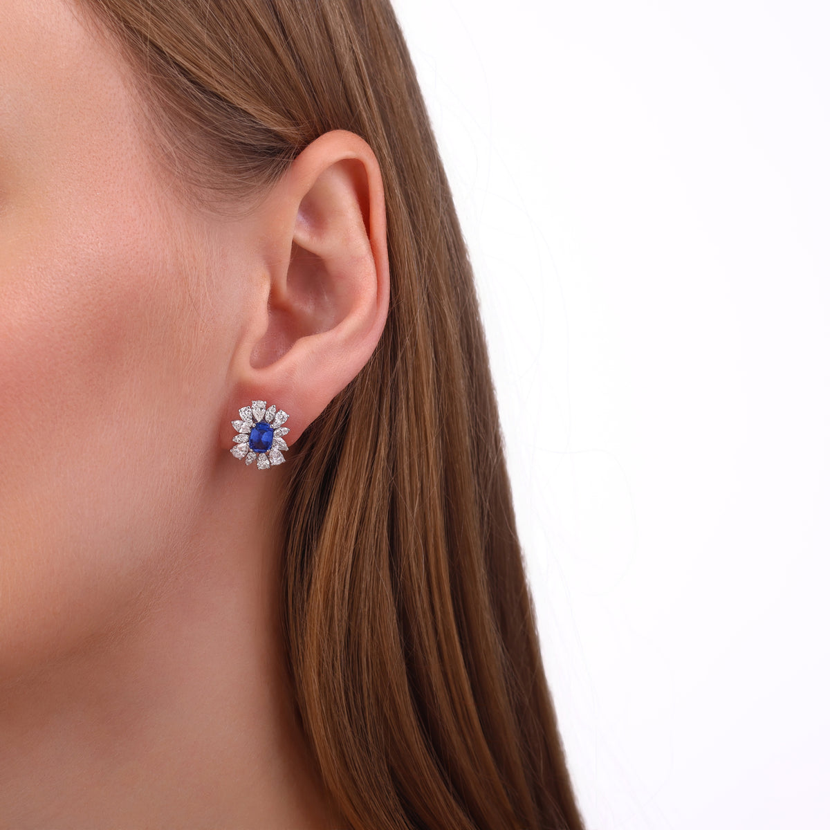 3.87 Karat Safir Pırlanta Küpe