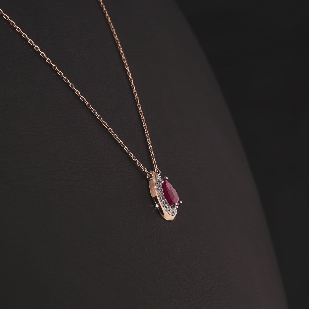 0.53 Karat Damla Yakut Pırlanta Kolye
